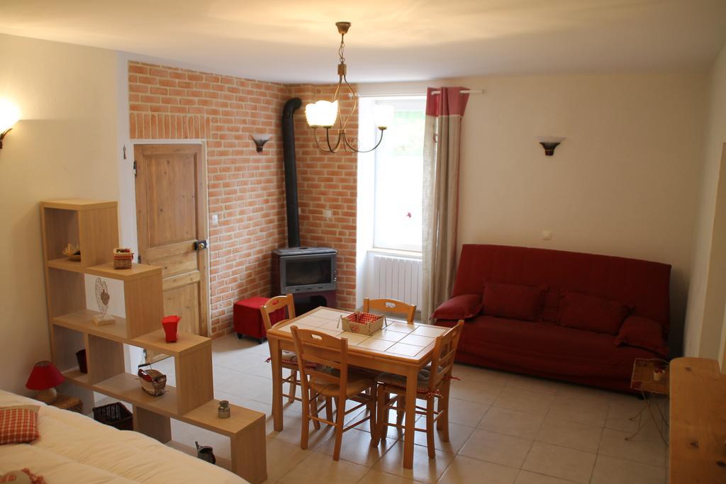 Le Cocon De Curson Chambre D'Hotes Chanos-Curson Luaran gambar