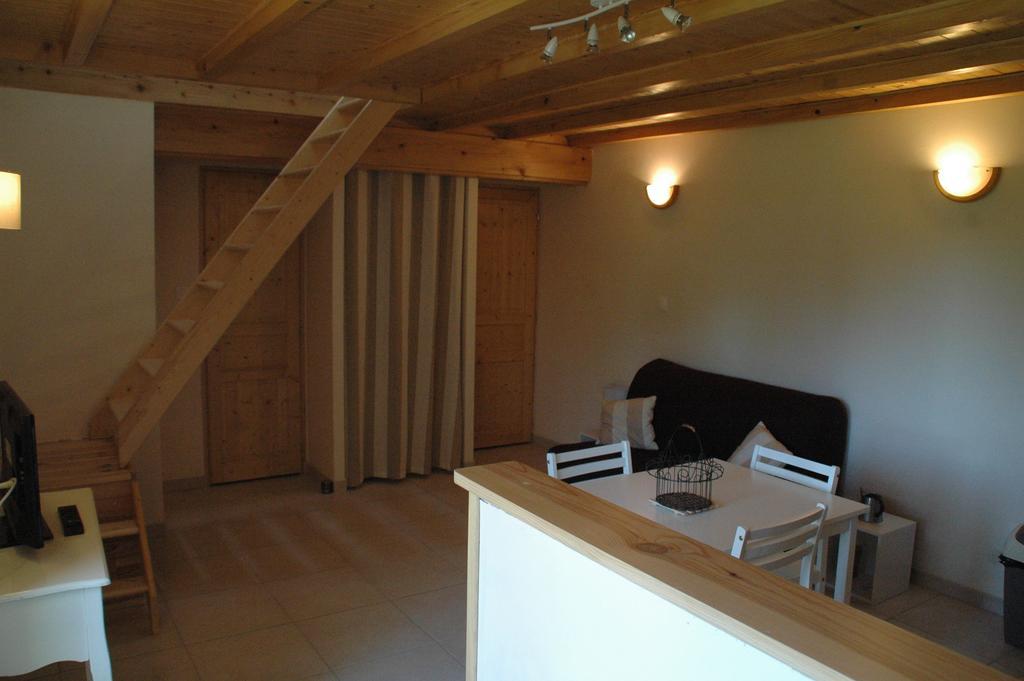 Le Cocon De Curson Chambre D'Hotes Chanos-Curson Luaran gambar